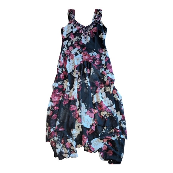 The Pyramid Collection Dress - Picture 1 of 3
